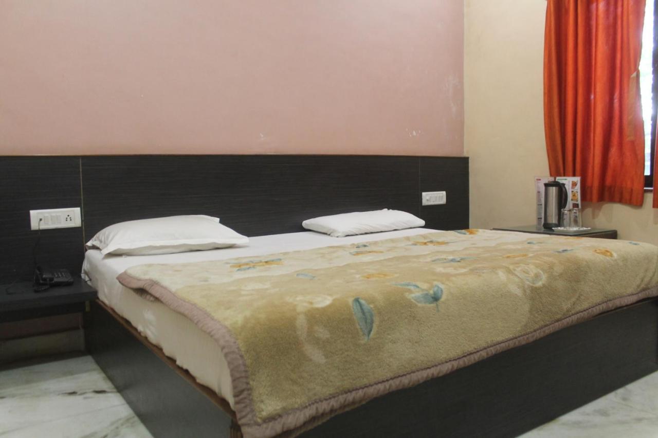 Cozy Room On Neelkanth Road Mount Abu Buitenkant foto