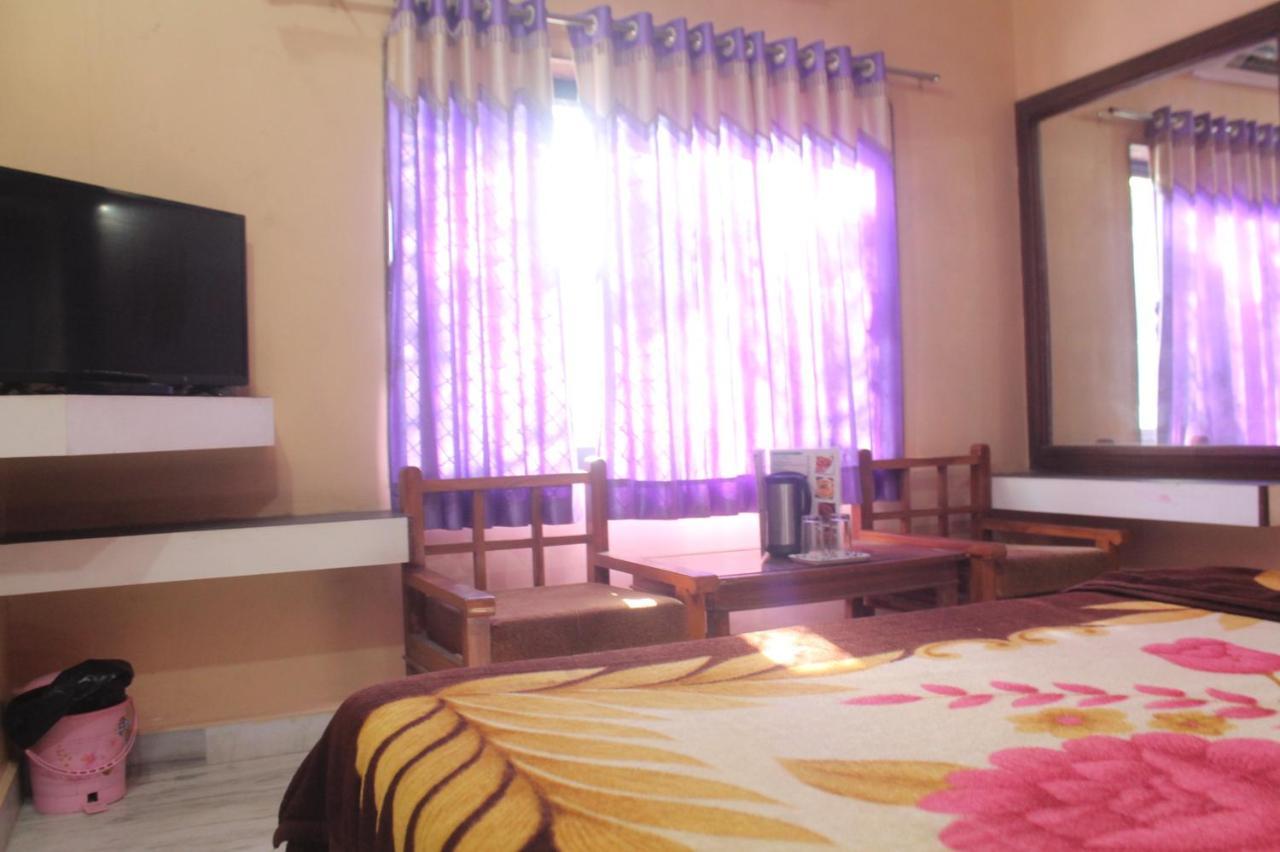 Cozy Room On Neelkanth Road Mount Abu Buitenkant foto